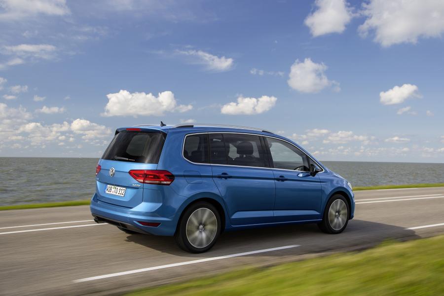  Volkswagen Touran 2015 года  (фото 10 из 26)